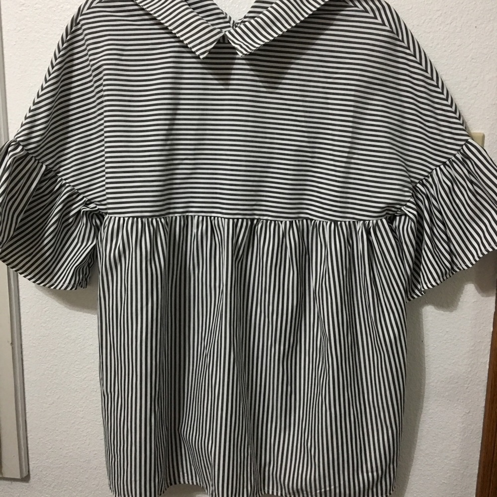 Flowy blouse top